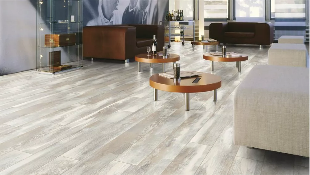 Parchet laminat Kronotex Stejar Hella D 4754 10mm