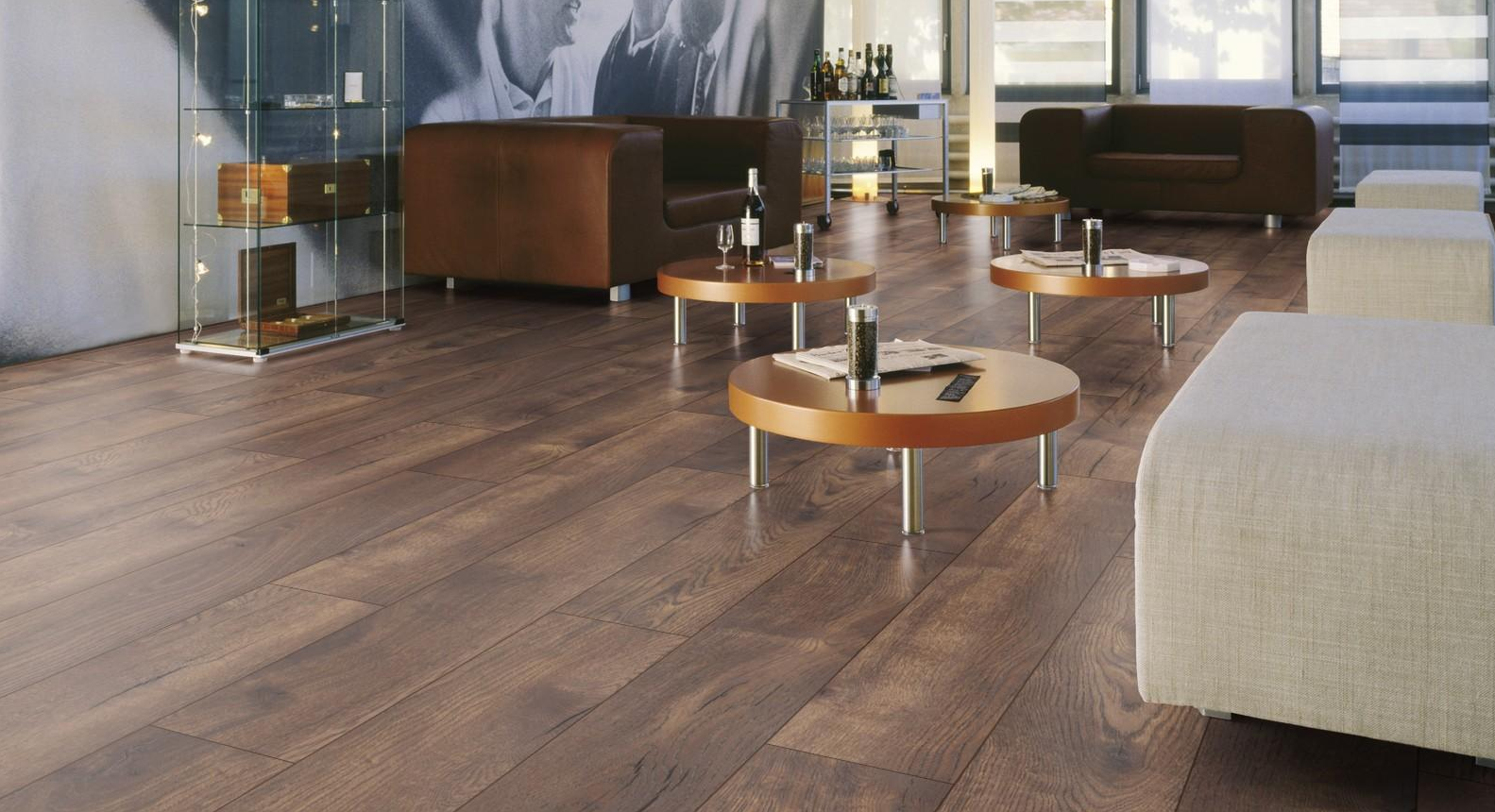 Parchet laminat Kronotex Stejar inchis Peterson  D 4766 8mm