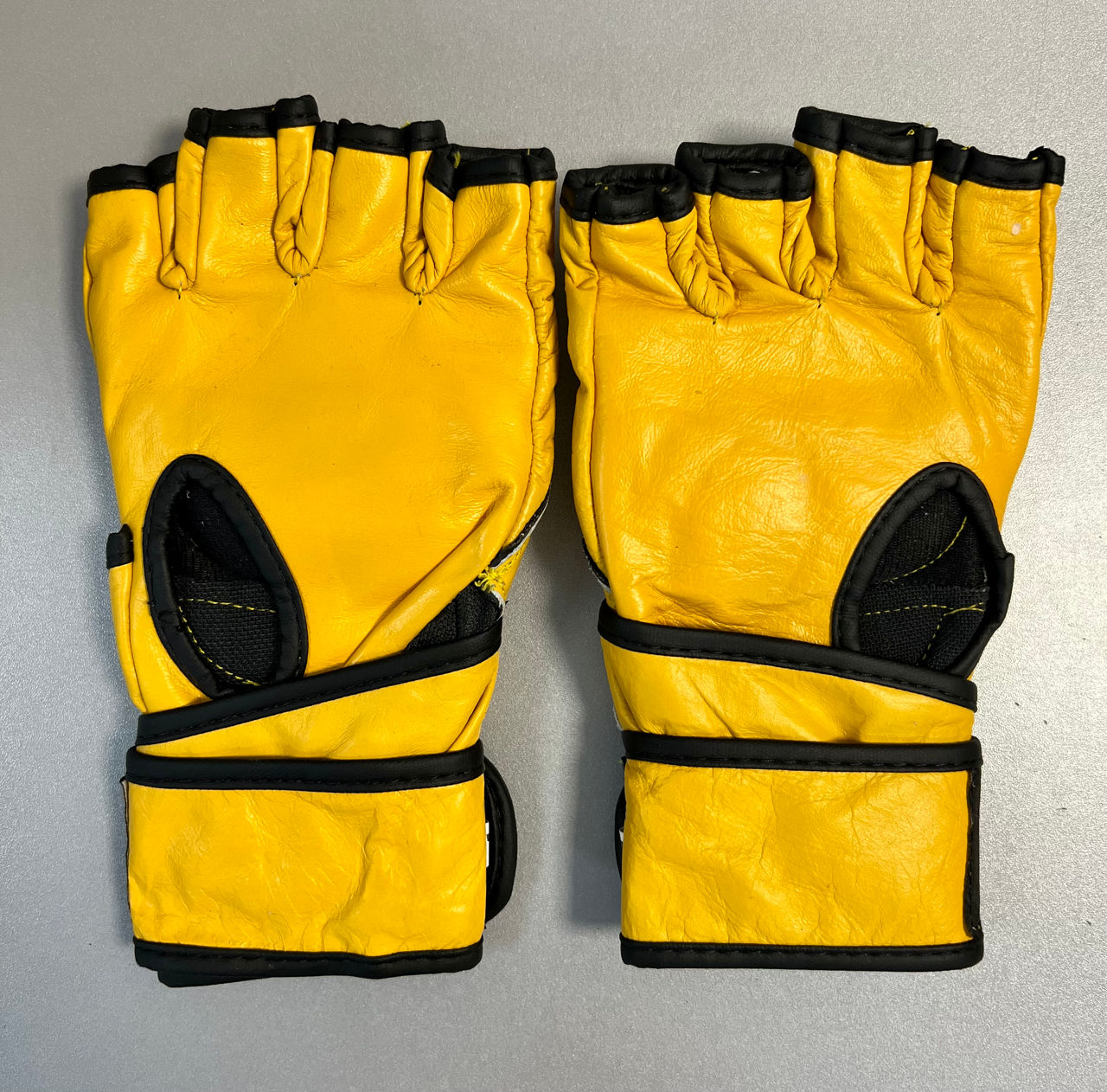 Manusi MMA XL Blitz Firepower A2 7-07 (9358)