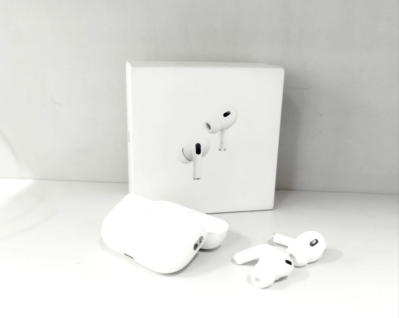  APPLE AirPods PRO (2nd generation) 2022