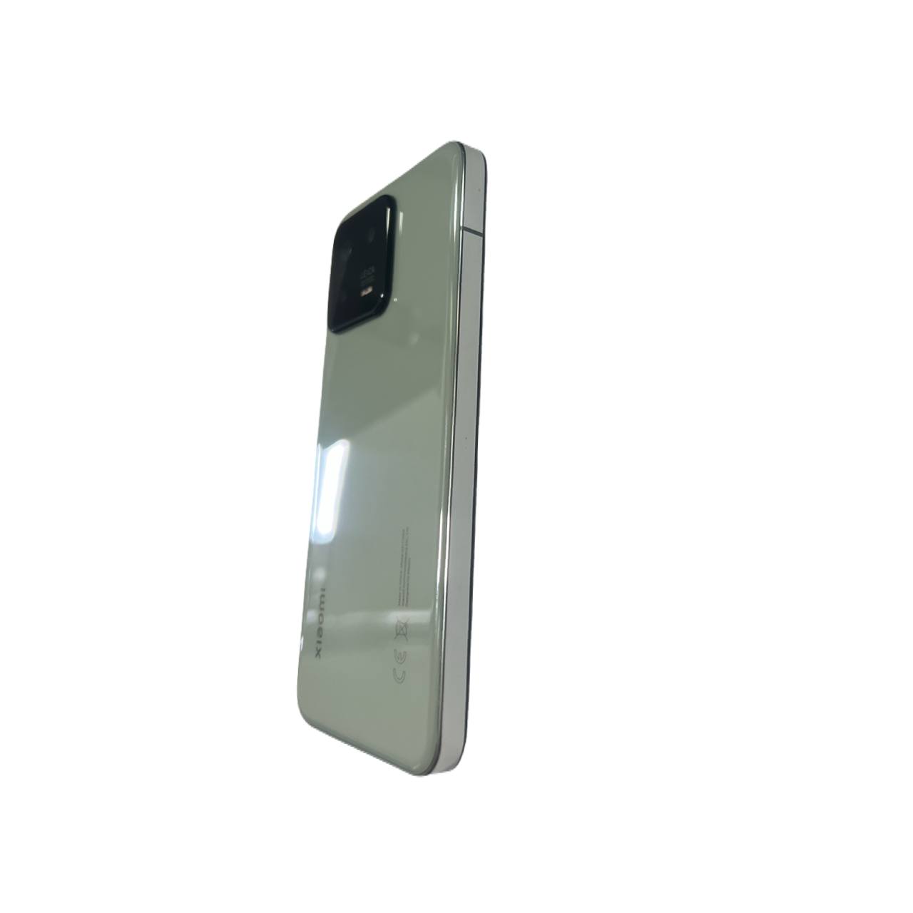  13 5G 8 GB/ 256 GB/