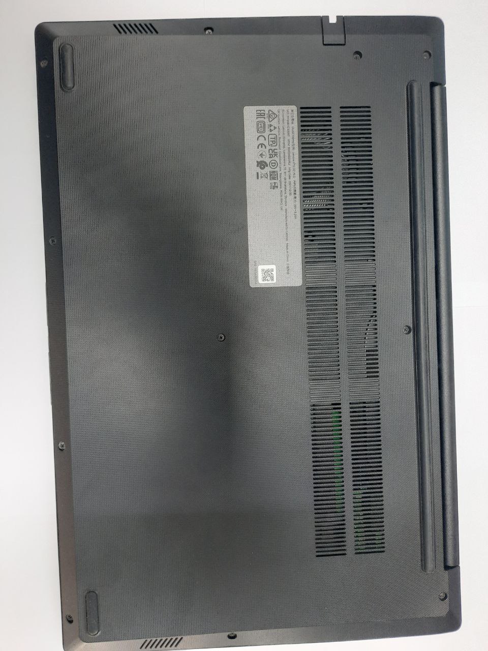 Lenovo IdeaPad 5 15ALC05/15,6" / AMD Ryzen 5 5500U, RAM 8 GB/SSD 256 GB