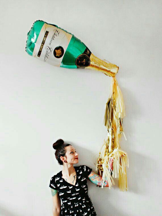 Figurina Champagne Green