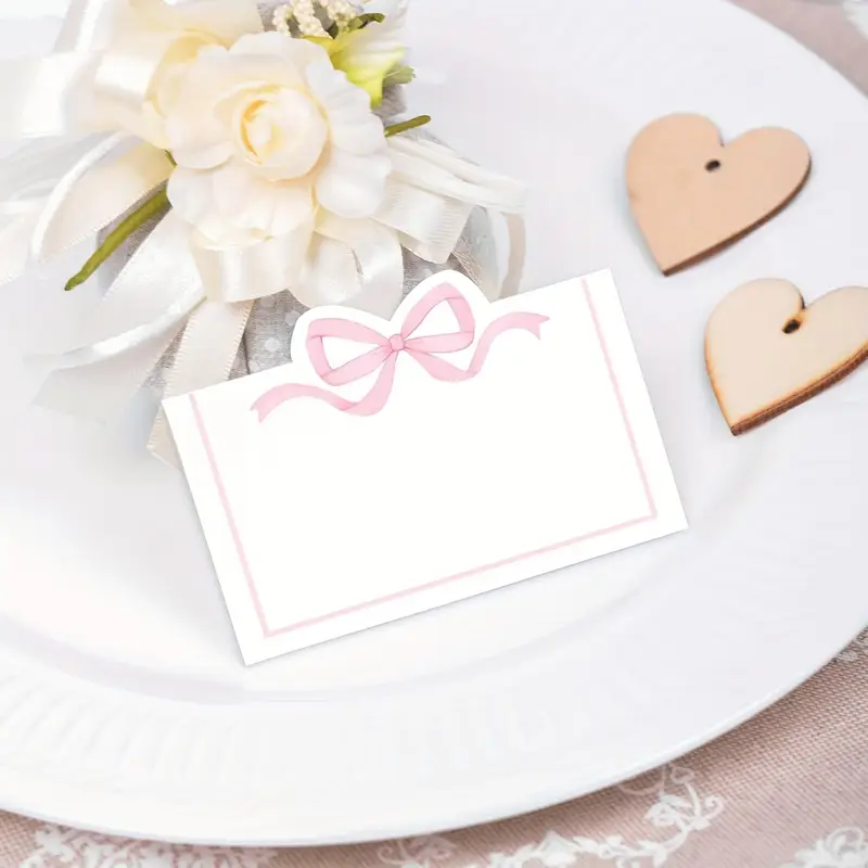 Carte de masa roz cu design bant