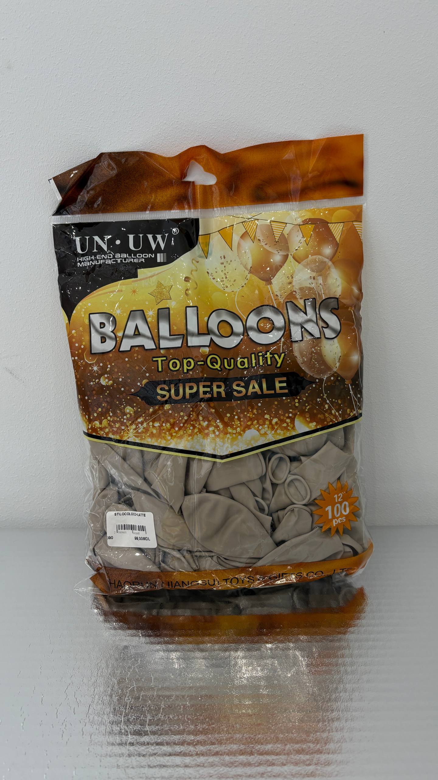 UN-UW BALLOONS white sand