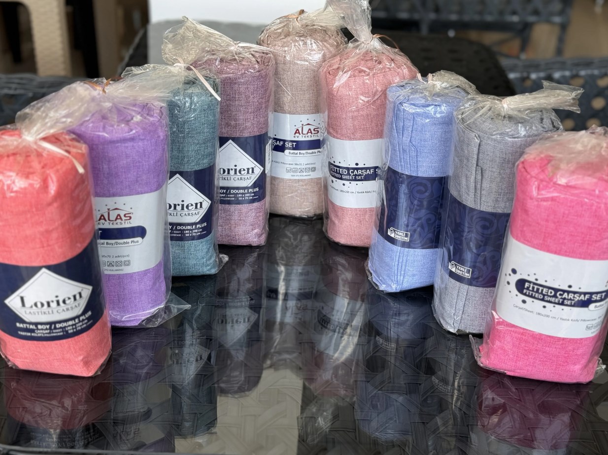 Set cearceaf cu 2 fețe de pernă 180x200 cm