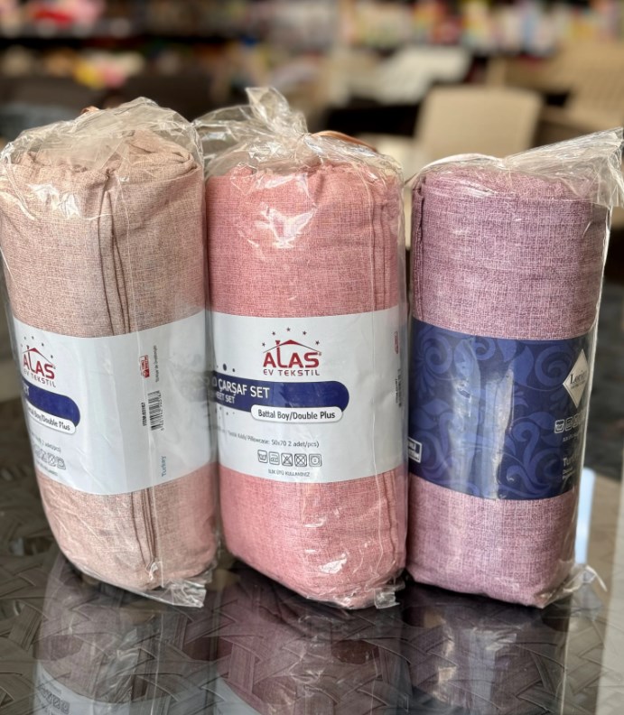 Set cearceaf cu 2 fețe de pernă 180x200 cm