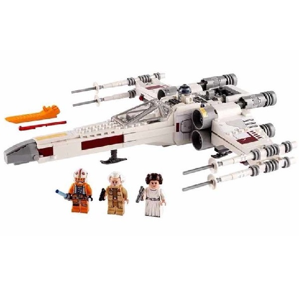 🚀 X-Wing Starfighter – Simte-te ca un erou al Războiului Stelelor! 🌌