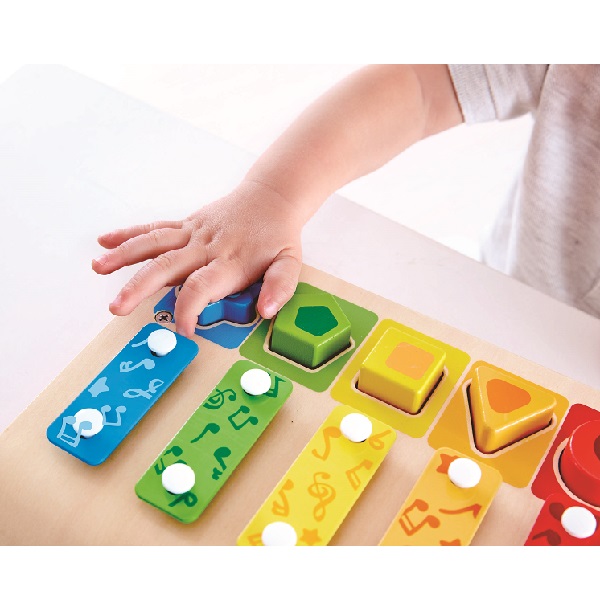 Xilofon din lemn cu forme de sortat – jucărie educativă colorată Hape