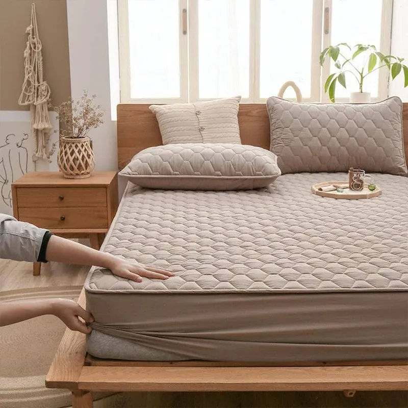 Pătură cu elastic 180x200+25 cm – microfibră moale și rezistentă, potrivită pentru orice pat