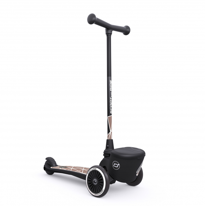 Trotineta Highwaykick 2 lifestyle brown lines