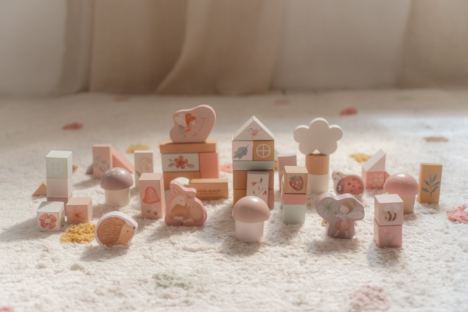 Cuburi de constructie din lemn FSC - Fairy Garden - Little Dutch 