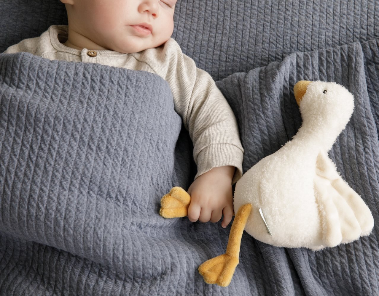Jucarie din plus - 18 cm - Gasca - colectia Little Goose - Little Dutch 