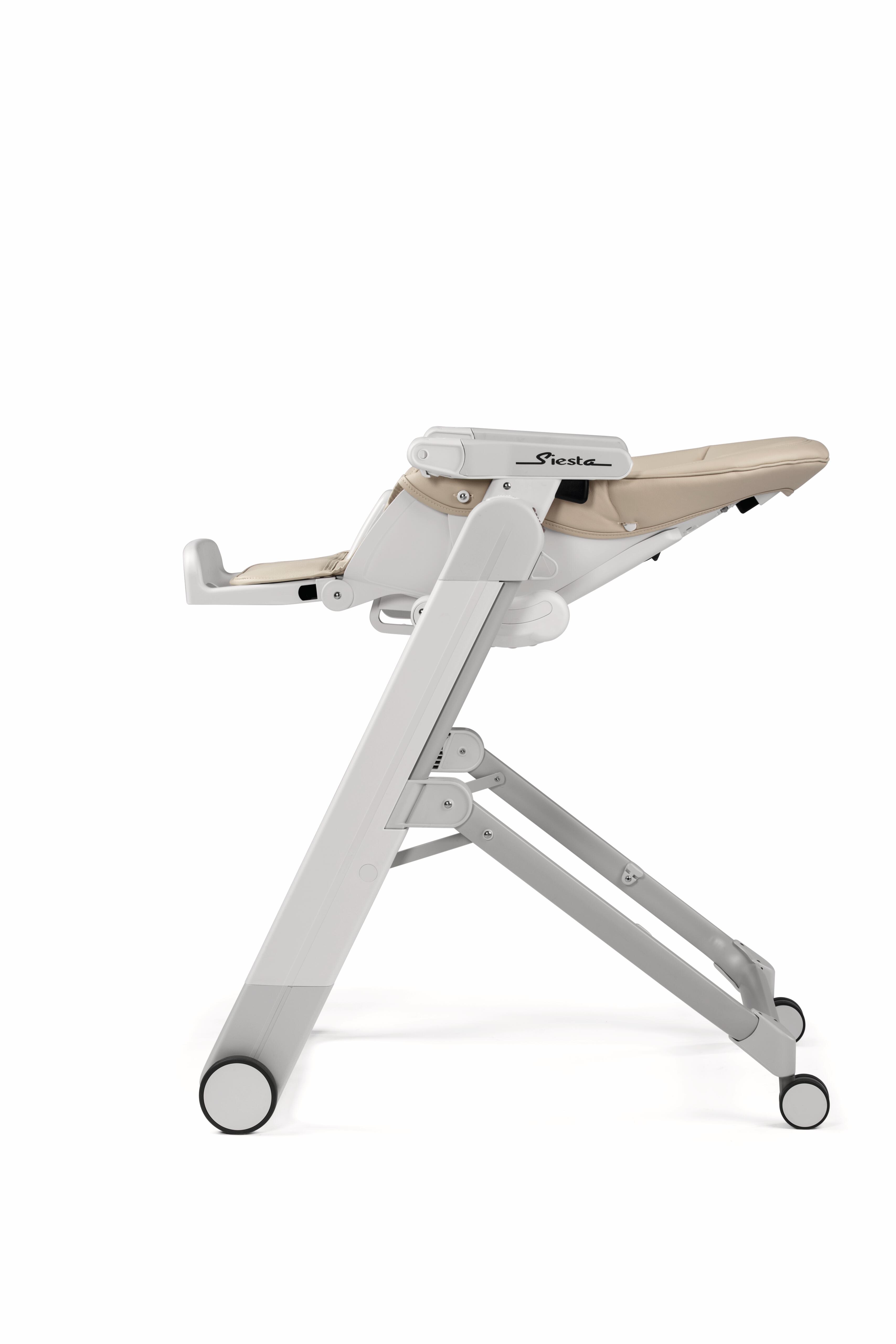 Scaun de masa Siesta Follow me Astral, Peg Perego 
