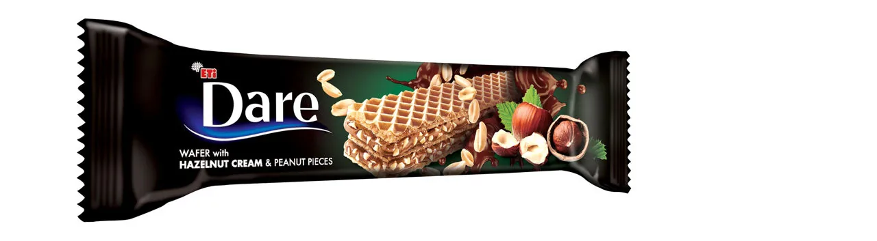 Dare Napolitană cu cremă de Alune şi bucăţi de Arahide, 29g