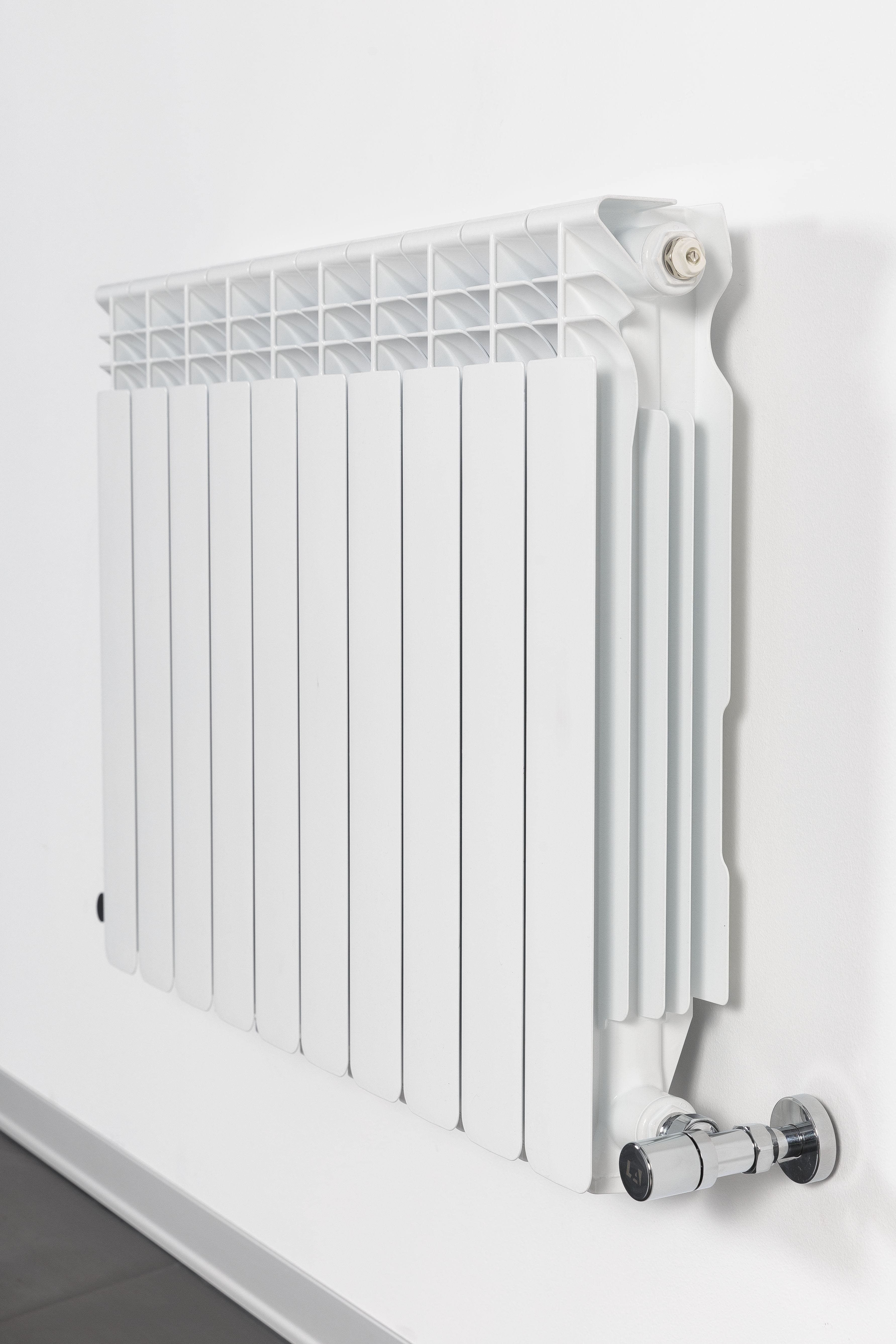 Radiator aluminiu Helyos EVO 600(678)x80 mm 0.37 L PN20 (1 sectie)  RADIATORI2000