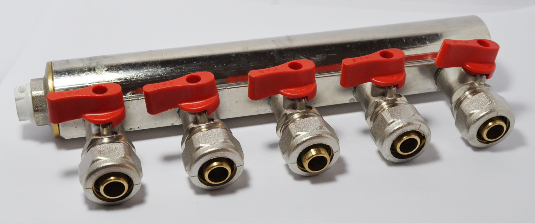 Distribuitor D. 1" FI/FI x 16 PEX  5 cai (robinet bila)  KAS