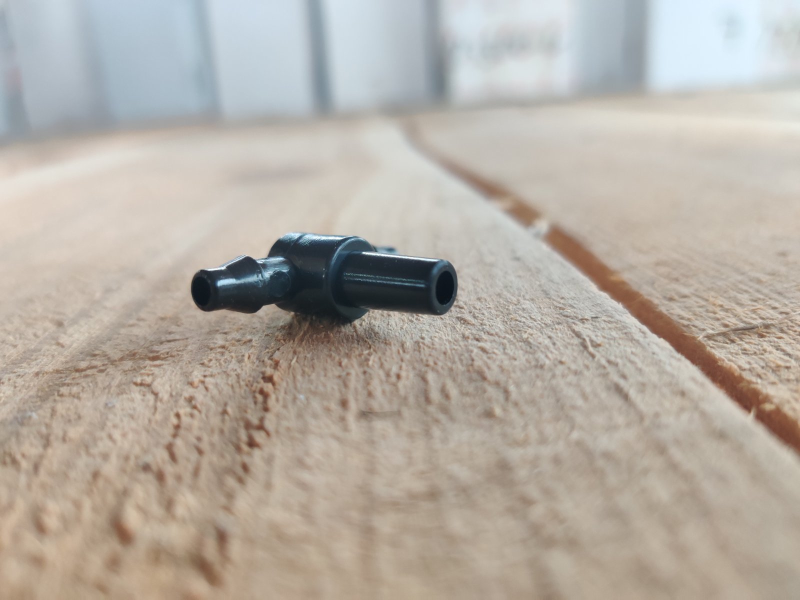 Adaptor pentru microtub cu 2 iesiri D. 6  UNITAPE