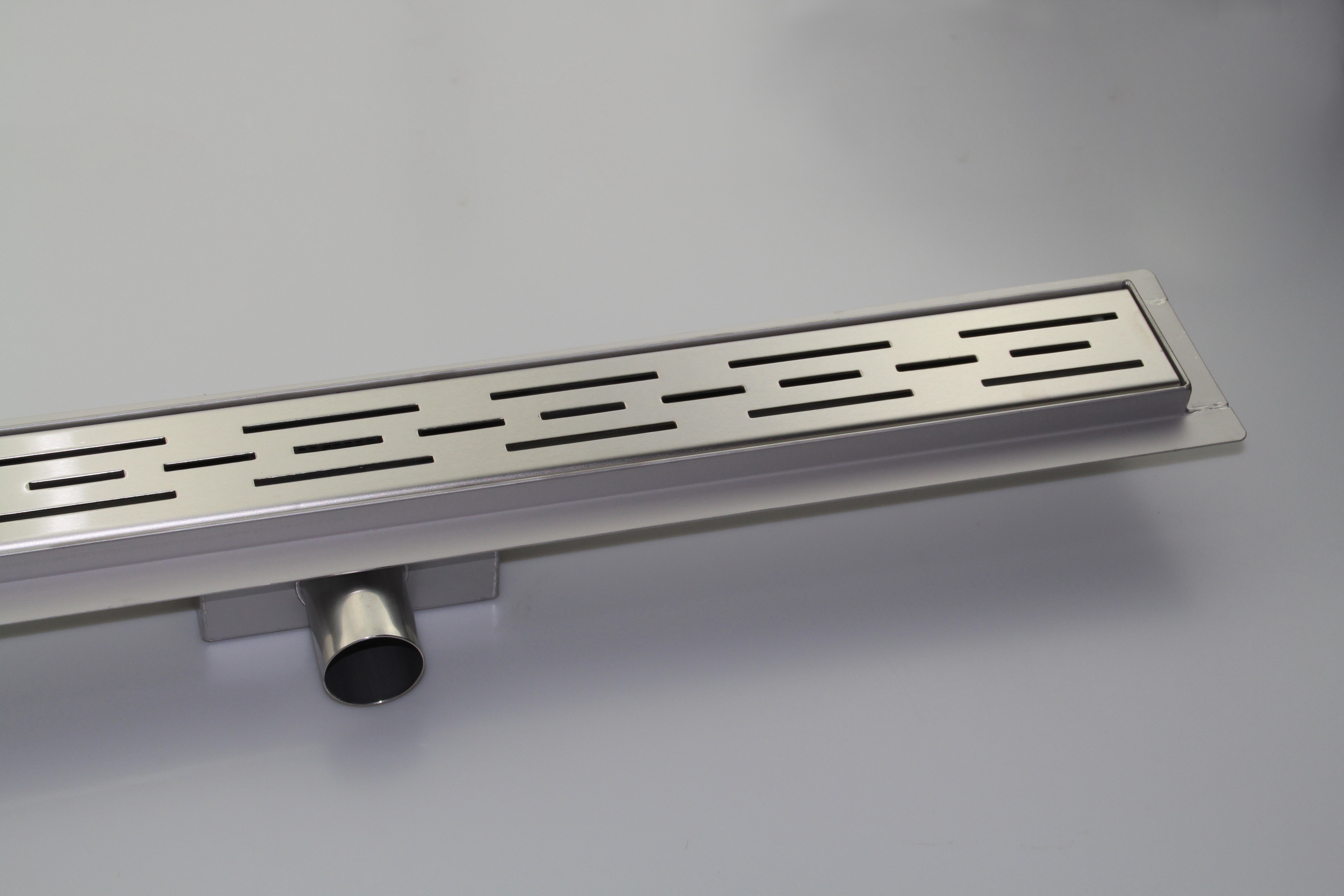 Трап линейный 500 x 70 мм D. 50 x 90° LINE (Линия) FLH40-A2 С06 комплект  UNIPLAST