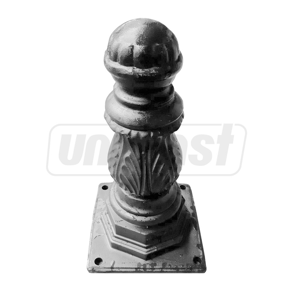 Stalp delimitator din fonta cu talpa H=48.5 cm / baza talpei 24.5 cm