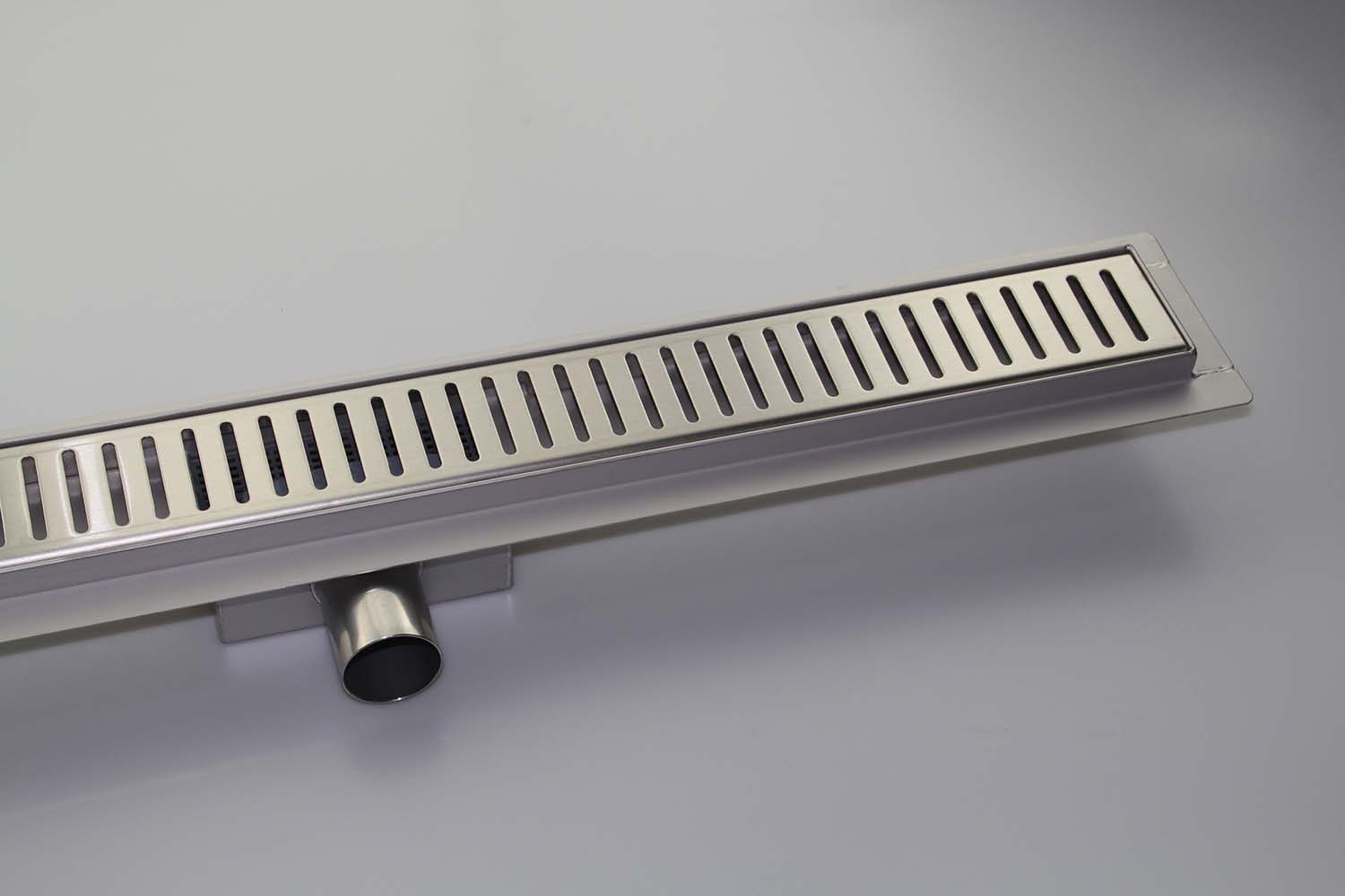 Rigola de dus lineara set 600 x 70 mm D. 50 x 90° STEP (Gratar clasic) FLH40-A2 С07  UNIPLAST