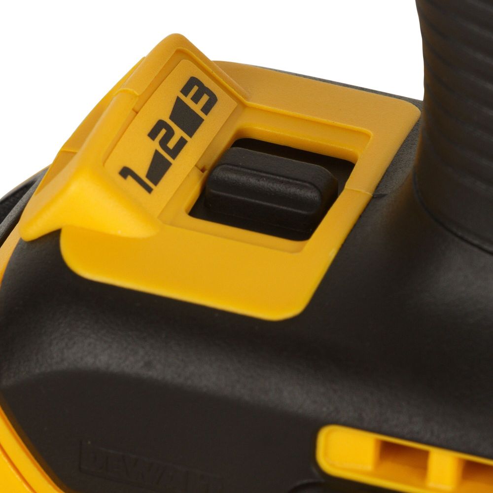 Гайковерт ударный аккумуляторный DCF899HNT XR BL Li-lon 18V 1.3-5.0Ah 3 скорости без аккумулятора  DEWALT
