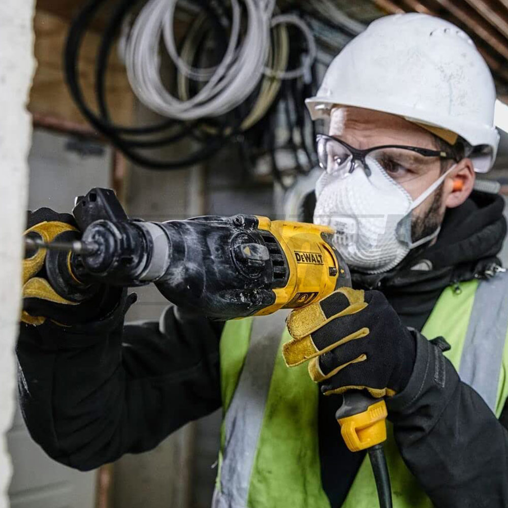 Перфоратор D25133K-QS SDS-plus 2.6J 800W  DEWALT