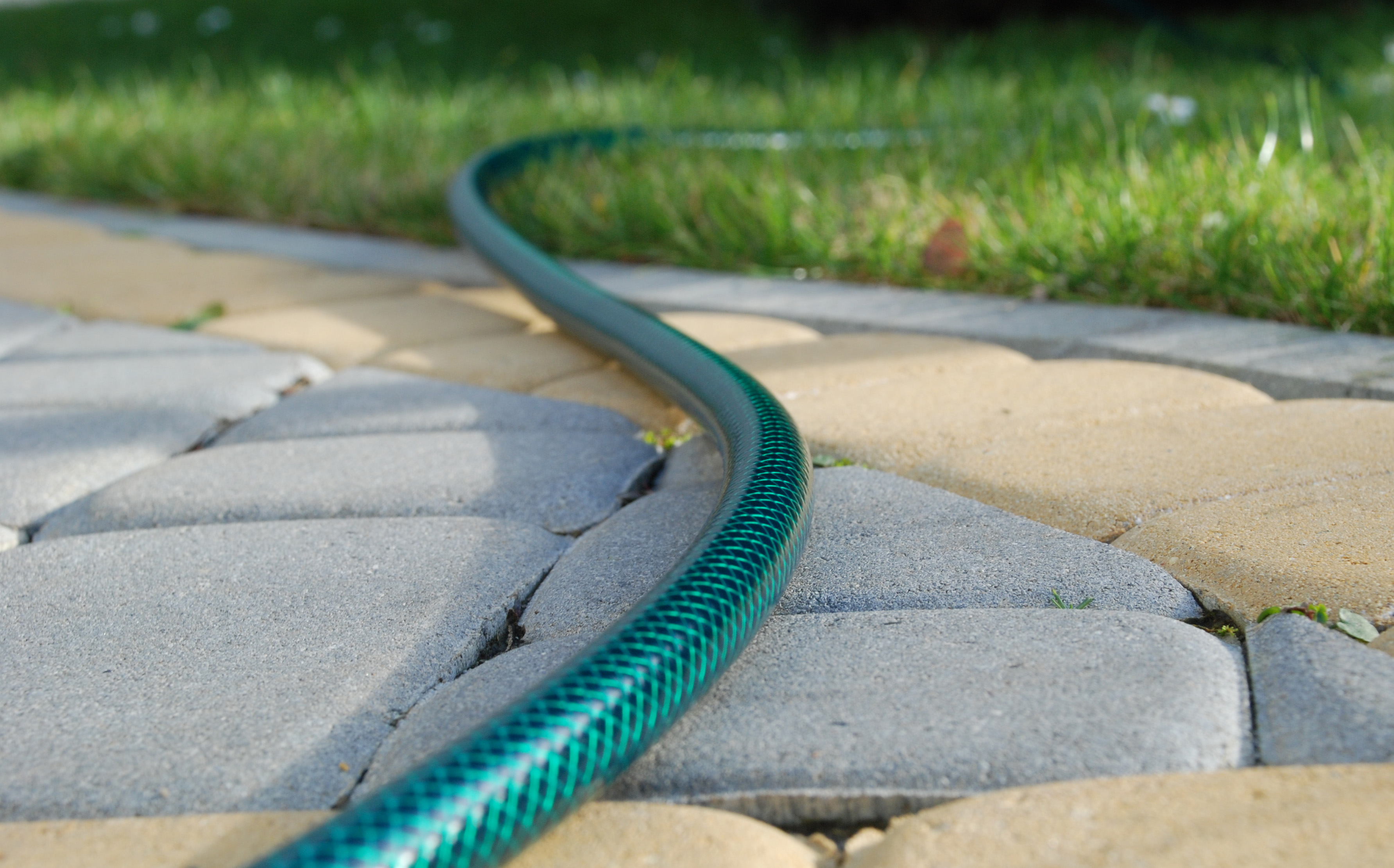 Furtun de gradina ECONOMIC D. 1" 20 bar 10-030  CELLFAST L=20 m