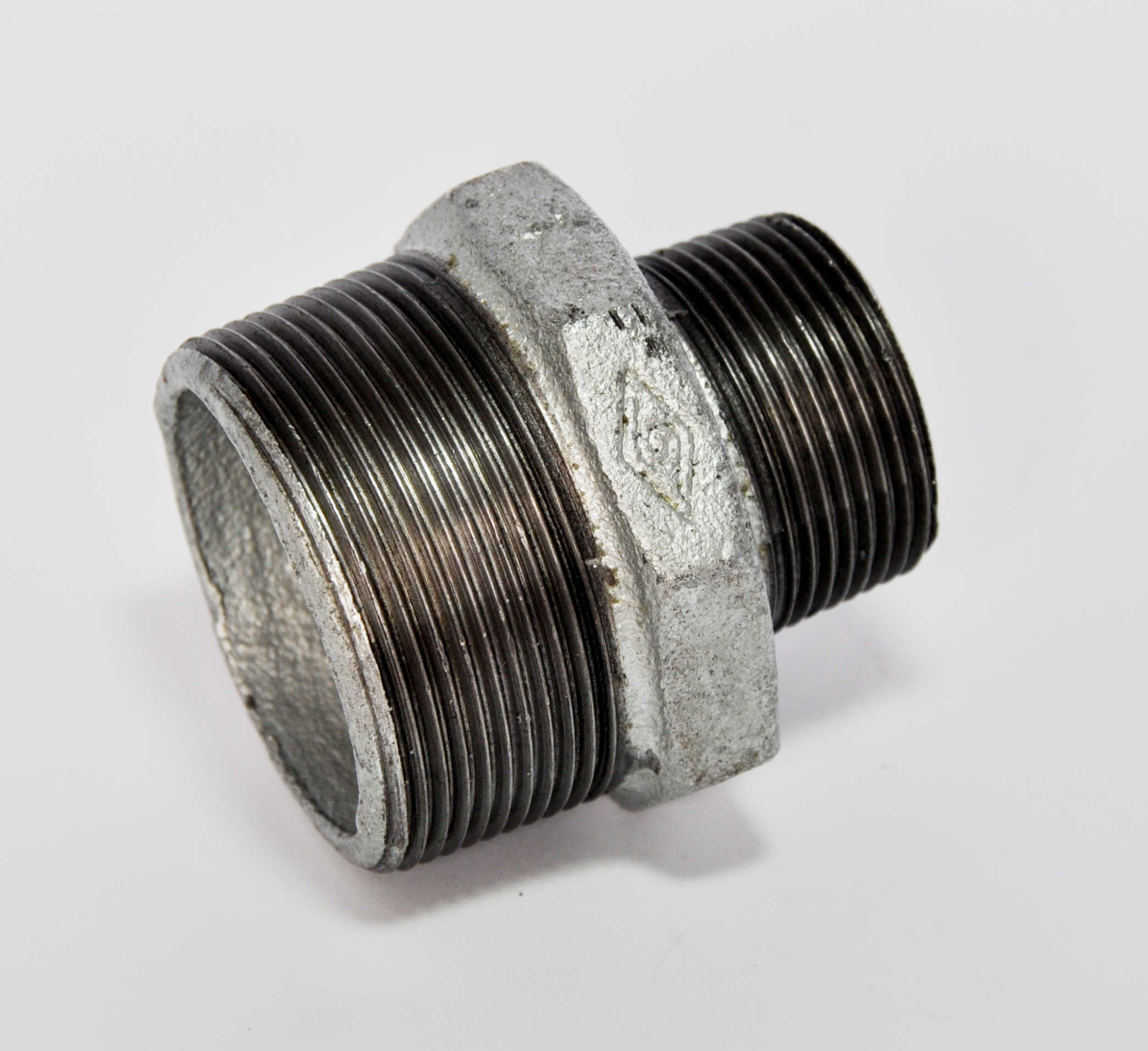 Niplu redus D. 2" x 1.1/4" galvanizat HY