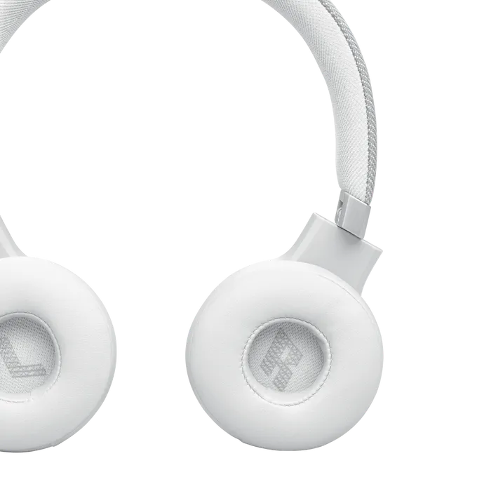 JBL LIVE670NC White