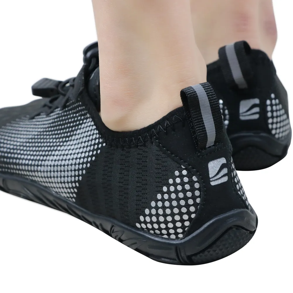 Incaltaminte inot m.44 inSPORTline Nugal 24687 (11613)